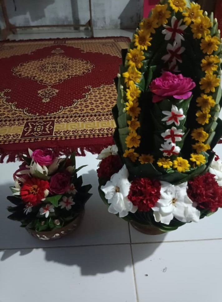 UMKM milik masyarakat dibidang kerajinan yang dapat melestarikan adat & budaya.